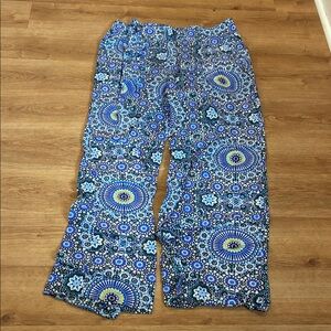 Banana Republic Blue and Green‎ Patterned Garment